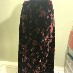 Vintage Ann Taylor Black Wine Floral Velvet A Line Maxi Skirt Size 8